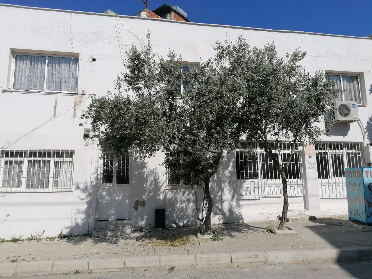 4.500.000 T.L. Karabağlar Günaltay’da 3+1 193 M2 2 katlı EV Satılık